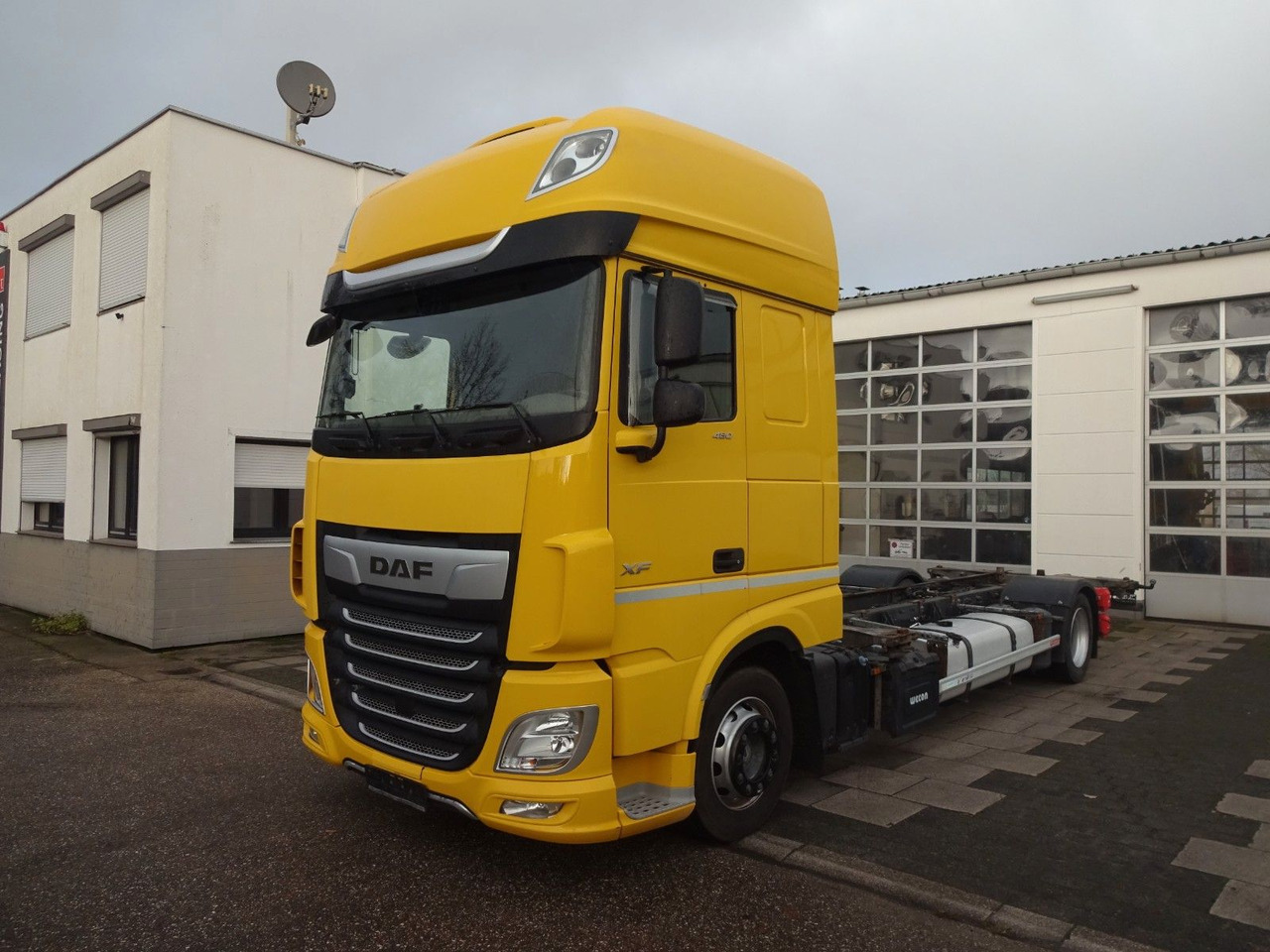 DAF XF 480, Jumbo BDF, SSC, Standklima, Intarder - شاحنات الحاويات / جسم علوي قابل للتغيير شاحنة: صور 3 DAF XF 480, Jumbo BDF, SSC, Standklima, Intarder - شاحنات الحاويات / جسم علوي قابل للتغيير شاحنة: صور 3