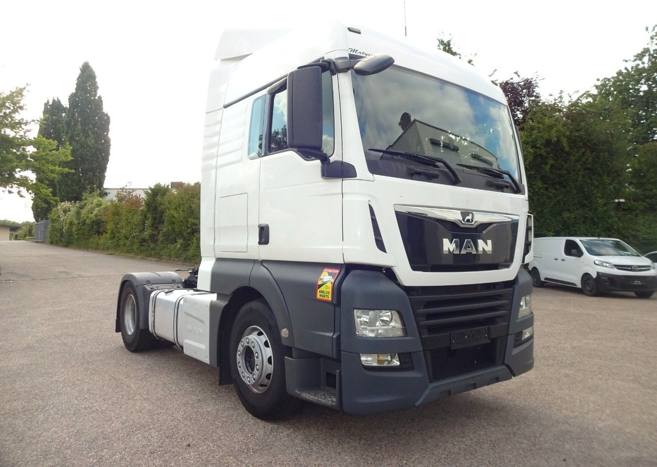 MAN 3 x TGX 18.470, XLX, Intarder, ACC, 2 Tank - شاحنة جرار: صور 2 MAN 3 x TGX 18.470, XLX, Intarder, ACC, 2 Tank - شاحنة جرار: صور 2