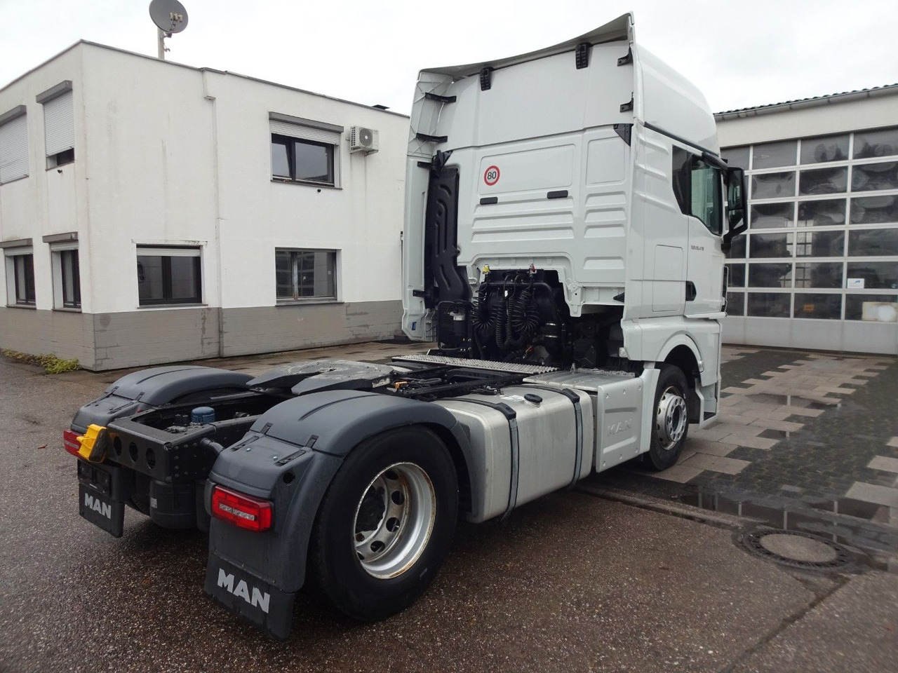 MAN 3 x TGX 18.470, XXL, Intarder, ACC, 2 x Tank - شاحنة جرار: صور 5 MAN 3 x TGX 18.470, XXL, Intarder, ACC, 2 x Tank - شاحنة جرار: صور 5