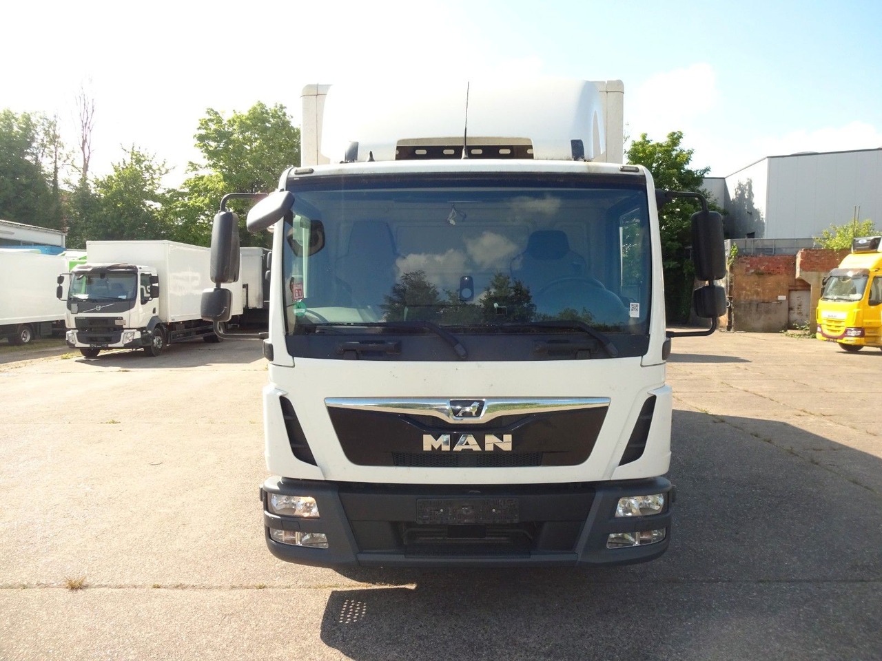 MAN MAN TGL 8.190, Koffer, LBW, Kamera, Luft, AHK - بصندوق مغلق شاحنة: صور 2 MAN MAN TGL 8.190, Koffer, LBW, Kamera, Luft, AHK - بصندوق مغلق شاحنة: صور 2