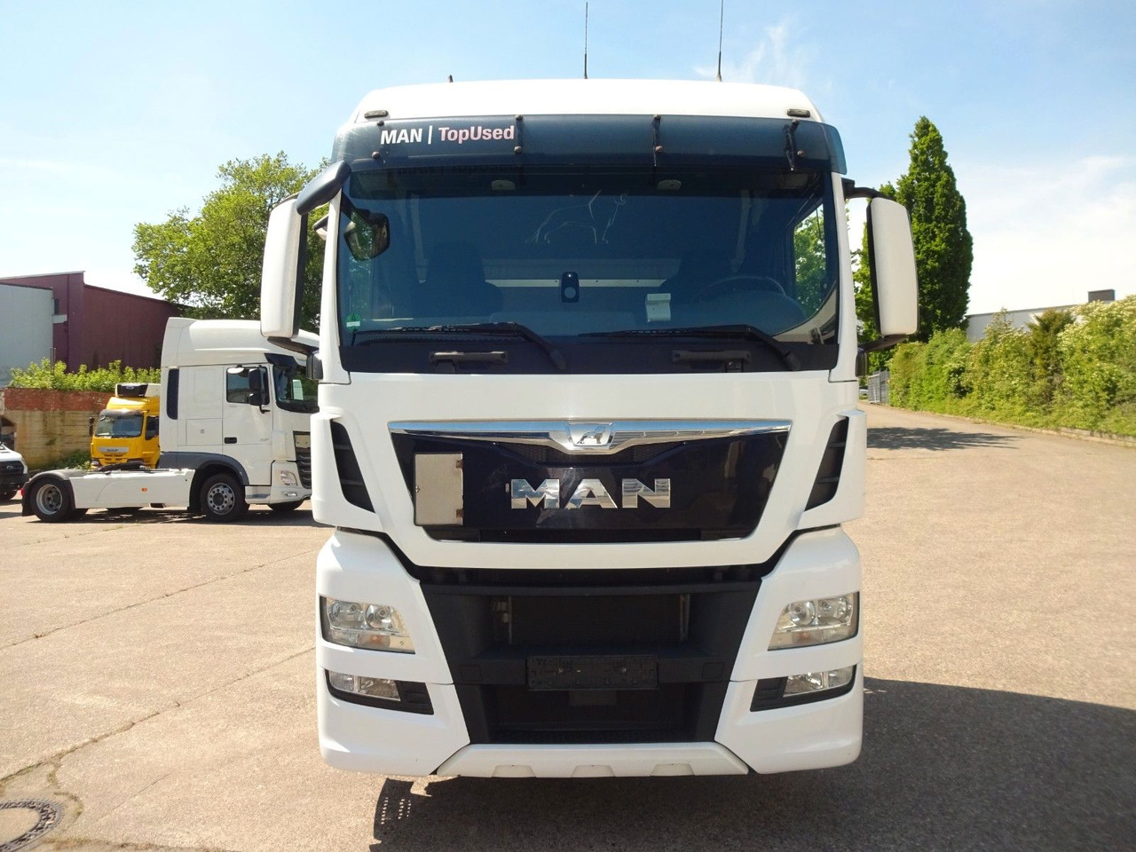 MAN TGX 18.440, XLX, Intarder, 2xTanks, ACC, Navi - شاحنة جرار: صور 2 MAN TGX 18.440, XLX, Intarder, 2xTanks, ACC, Navi - شاحنة جرار: صور 2
