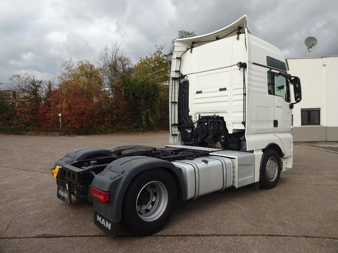 MAN TGX 18.470, XXL, Retarder, ACC, 2 x Tank - شاحنة جرار: صور 5 MAN TGX 18.470, XXL, Retarder, ACC, 2 x Tank - شاحنة جرار: صور 5