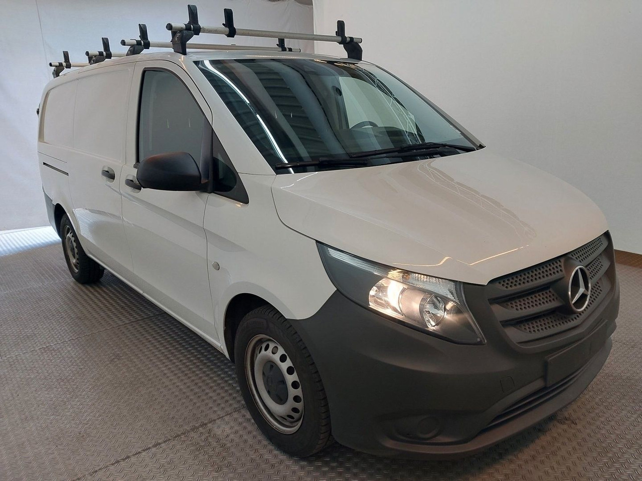 Mercedes-Benz Vito Kasten 114 CDI lang,Klima,AHK,Regale,Kamera - فان المدمجة: صور 2 Mercedes-Benz Vito Kasten 114 CDI lang,Klima,AHK,Regale,Kamera - فان المدمجة: صور 2