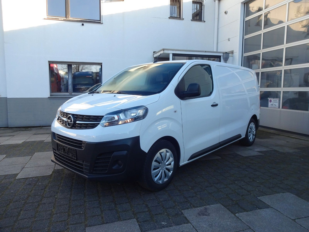 Opel 50 x Vivaro Kasten L1H1, Klima, PDC, Tempomat - فان المدمجة: صور 3 Opel 50 x Vivaro Kasten L1H1, Klima, PDC, Tempomat - فان المدمجة: صور 3