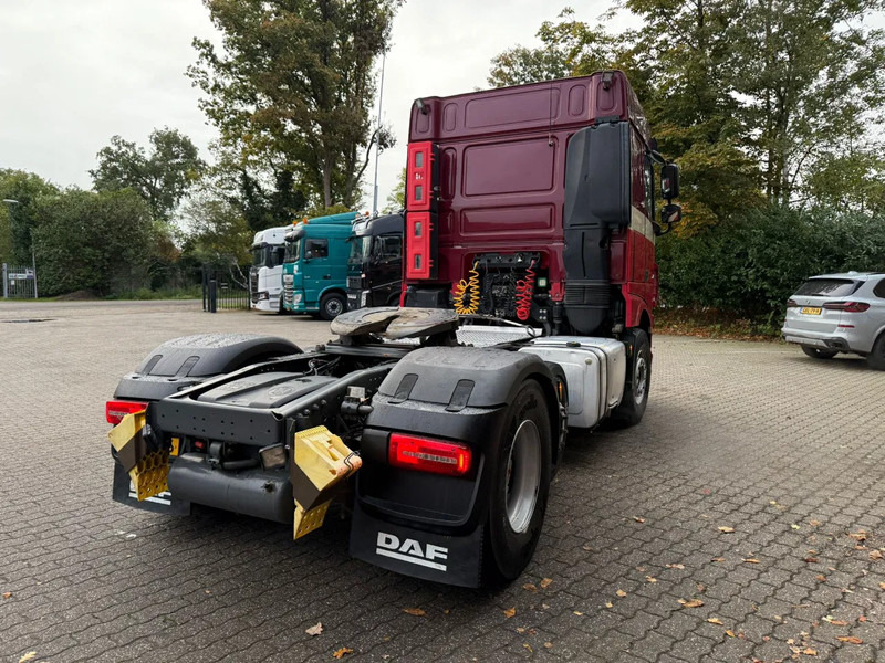 DAF XF 480 6X2 Midlift Space Cab 671.730KM Hydraulic NL Truck - شاحنة جرار: صور 4 DAF XF 480 6X2 Midlift Space Cab 671.730KM Hydraulic NL Truck - شاحنة جرار: صور 4