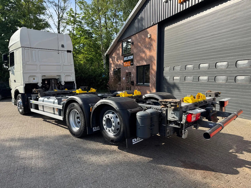 DAF XF 480 6X2 SSC FAR BDF Retarder 2x AHK 7.82 Multiwechseler - شاحنات الحاويات / جسم علوي قابل للتغيير شاحنة: صور 3 DAF XF 480 6X2 SSC FAR BDF Retarder 2x AHK 7.82 Multiwechseler - شاحنات الحاويات / جسم علوي قابل للتغيير شاحنة: صور 3