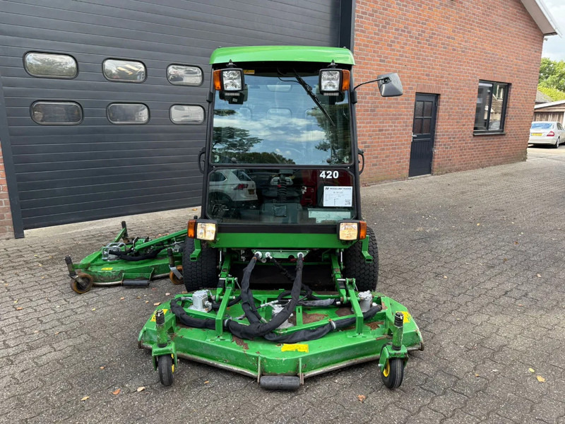John Deere 1515 Series 2 decks cyclo maaier Airco 4X4 - جزازة المروج: صور 4 John Deere 1515 Series 2 decks cyclo maaier Airco 4X4 - جزازة المروج: صور 4