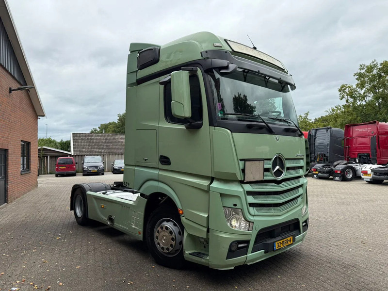Mercedes-Benz Actros 1842 4X2 Streamspace Side skirts 2x tank NL Truck - شاحنة جرار: صور 2 Mercedes-Benz Actros 1842 4X2 Streamspace Side skirts 2x tank NL Truck - شاحنة جرار: صور 2