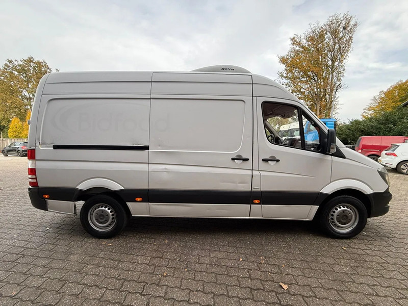 Mercedes-Benz Sprinter 314 Dual Zone Frigo -30/+30 Carrier AUT. - الشاحنات الصغيرة المبردة, الشاحنات الصغيرة كابينة مزدوجة: صور 5 Mercedes-Benz Sprinter 314 Dual Zone Frigo -30/+30 Carrier AUT. - الشاحنات الصغيرة المبردة, الشاحنات الصغيرة كابينة مزدوجة: صور 5