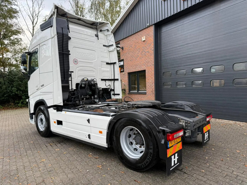 Volvo FH 500 4x2 Globetrotter Hydraukic Standairco 799.830KM NL Truck - شاحنة جرار: صور 3 Volvo FH 500 4x2 Globetrotter Hydraukic Standairco 799.830KM NL Truck - شاحنة جرار: صور 3