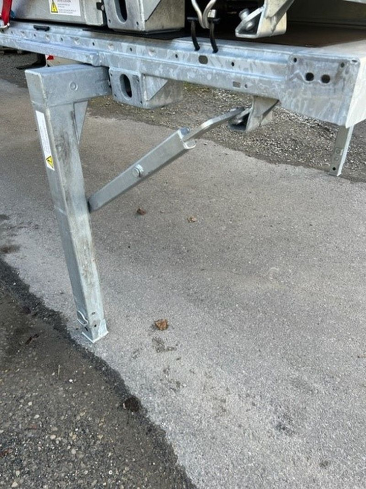Kögel Wechselrahmen, BDF-System, 7.450 mm lang. - جسم الشاحنة المسطحة: صور 4 Kögel Wechselrahmen, BDF-System, 7.450 mm lang. - جسم الشاحنة المسطحة: صور 4