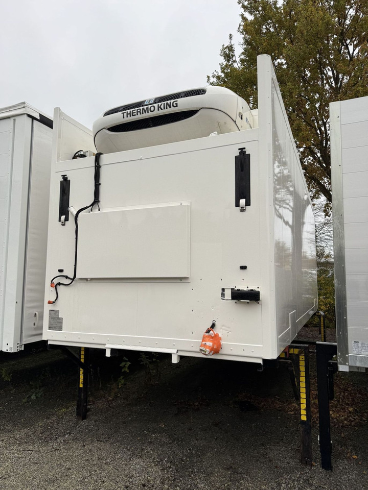 Krone BDF-System 7.45 m, Wartung neu, LACK NEU in weiß - جسم السيارة - ثلاجة: صور 5 Krone BDF-System 7.45 m, Wartung neu, LACK NEU in weiß - جسم السيارة - ثلاجة: صور 5