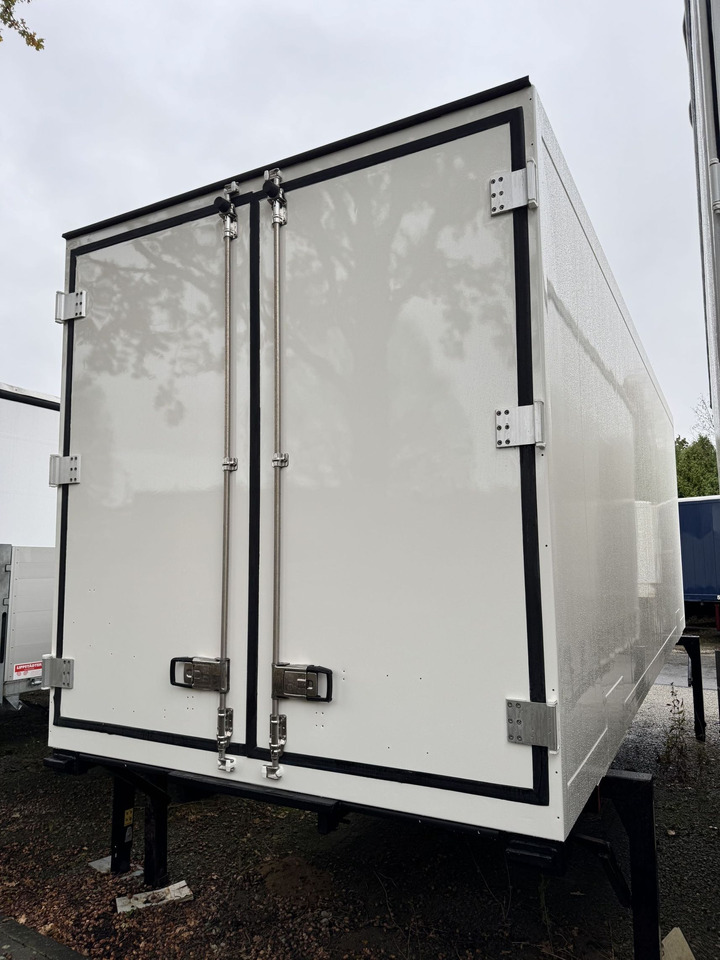 Krone BDF-System 7.45 m, Wartung neu, LACK NEU in weiß - جسم السيارة - ثلاجة: صور 2 Krone BDF-System 7.45 m, Wartung neu, LACK NEU in weiß - جسم السيارة - ثلاجة: صور 2