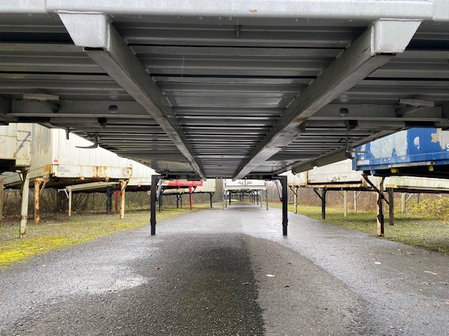 Krone BDF-System 7.450 mm lang, LACK NEU in weißaluminium - بصندوق مغلق: صور 5 Krone BDF-System 7.450 mm lang, LACK NEU in weißaluminium - بصندوق مغلق: صور 5