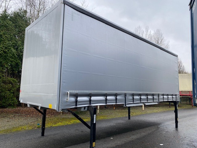 بصندوق مغلق Krone BDF-System 7.450 mm lang, LACK NEU in weißaluminium: صور 7
