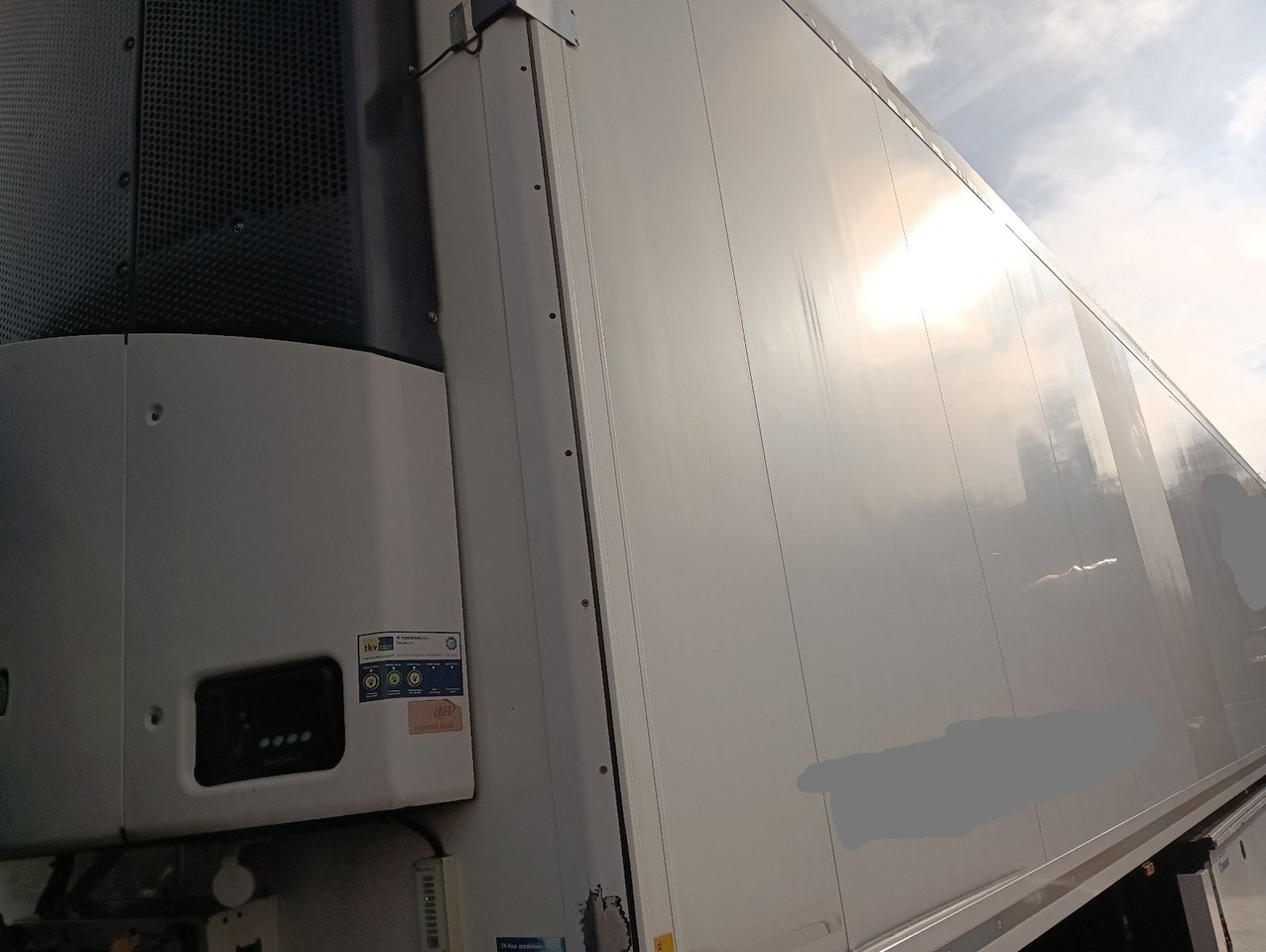 Krone SDR27eL4 ThermoKing SLX300 5777h Blumenbr Doppel - بصندوق مغلق نصف مقطورة: صور 2 Krone SDR27eL4 ThermoKing SLX300 5777h Blumenbr Doppel - بصندوق مغلق نصف مقطورة: صور 2