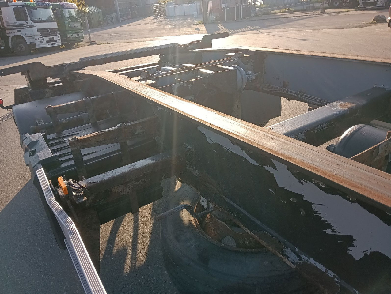 Meiller MEILLER HKM G18 SZL SCHLITTEN BPW Trommel 3,38t - مقطورة هوك ليفت/ لود لوجر: صور 3 Meiller MEILLER HKM G18 SZL SCHLITTEN BPW Trommel 3,38t - مقطورة هوك ليفت/ لود لوجر: صور 3