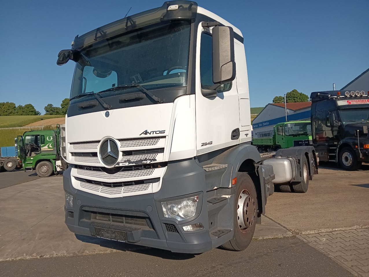 Mercedes-Benz ANTOS 2545 6x2 Lenkachse Luft/Luft PTO AHK - الشاسيه شاحنة: صور 4 Mercedes-Benz ANTOS 2545 6x2 Lenkachse Luft/Luft PTO AHK - الشاسيه شاحنة: صور 4