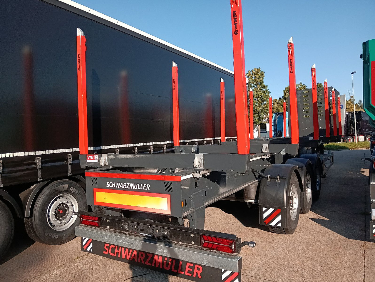 Schwarzmüller 3-A Rungensattel 6xExte144S 5560kg NEU sofort Schwarzmüller 3-A Rungensattel 6xExte144S 5560kg NEU sofort - نصف مقطورة اخشاب: صور 3 Schwarzmüller 3-A Rungensattel 6xExte144S 5560kg NEU sofort Schwarzmüller 3-A Rungensattel 6xExte144S 5560kg NEU sofort - نصف مقطورة اخشاب: صور 3