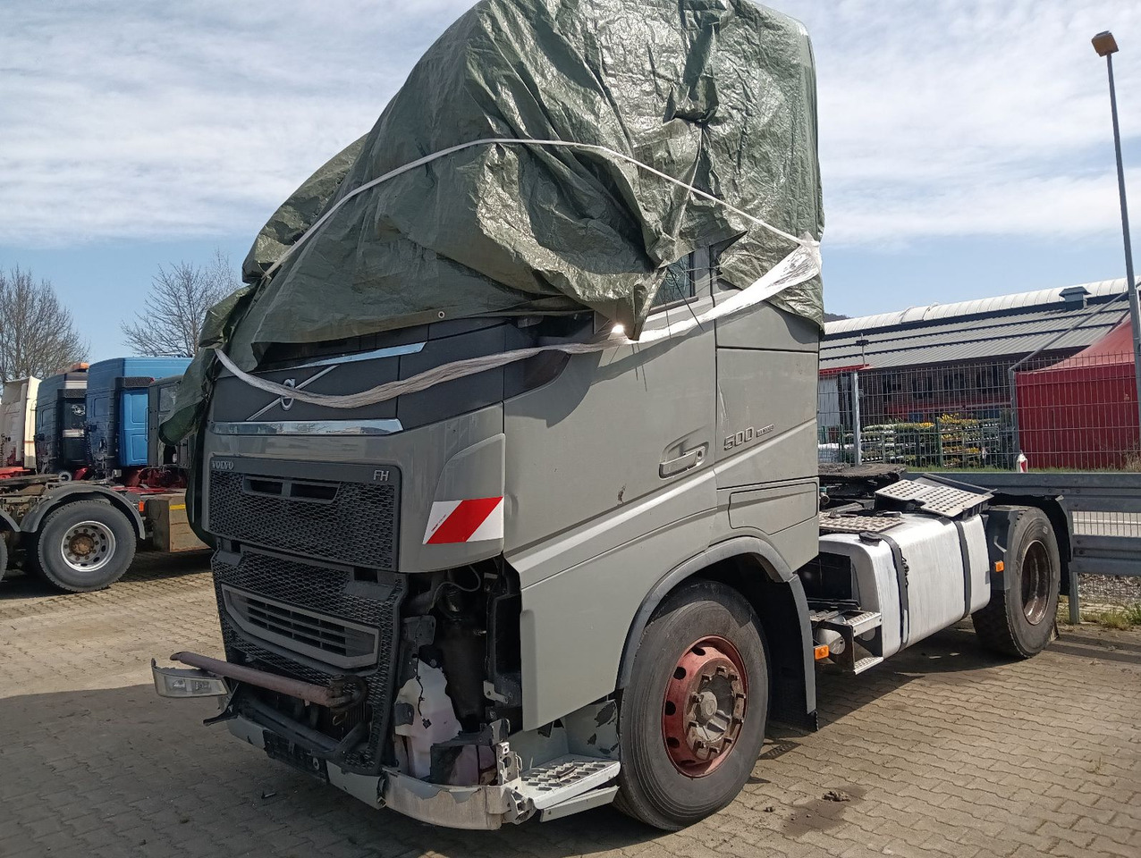 Volvo FH 500 Globe CRAWLER Hydr.,Luft/Luft Motor läuft - شاحنة جرار: صور 3 Volvo FH 500 Globe CRAWLER Hydr.,Luft/Luft Motor läuft - شاحنة جرار: صور 3