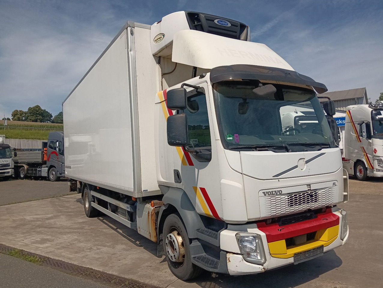 Volvo FL250 4x2R 14t CarrierSupra650 7,3m LBW1.5tKlima - مبردة شاحنة: صور 4 Volvo FL250 4x2R 14t CarrierSupra650 7,3m LBW1.5tKlima - مبردة شاحنة: صور 4