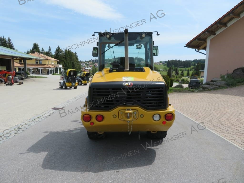 CAT 906M - اللودر بعجل: صور 4 CAT 906M - اللودر بعجل: صور 4