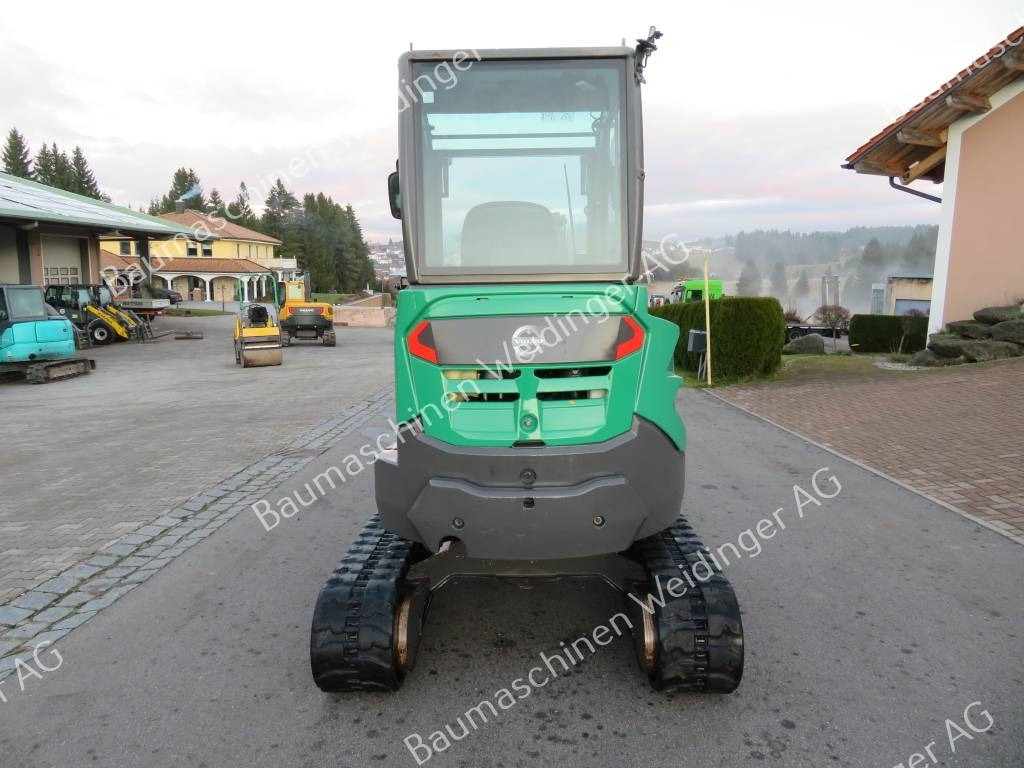 Volvo ECR 25 D - حفارة مصغرة: صور 4 Volvo ECR 25 D - حفارة مصغرة: صور 4