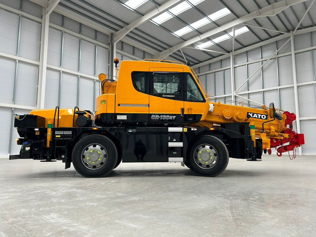 KATO CR-130Rv - 13 Ton City Crane with Joystick Control - موبايل كرين: صور 2 KATO CR-130Rv - 13 Ton City Crane with Joystick Control - موبايل كرين: صور 2