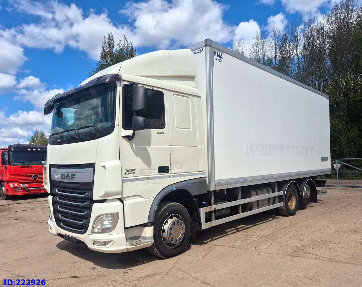 DAF XF 106 440 FAR 6x2 Euro6 - متساوي شاحنة: صور 4 DAF XF 106 440 FAR 6x2 Euro6 - متساوي شاحنة: صور 4
