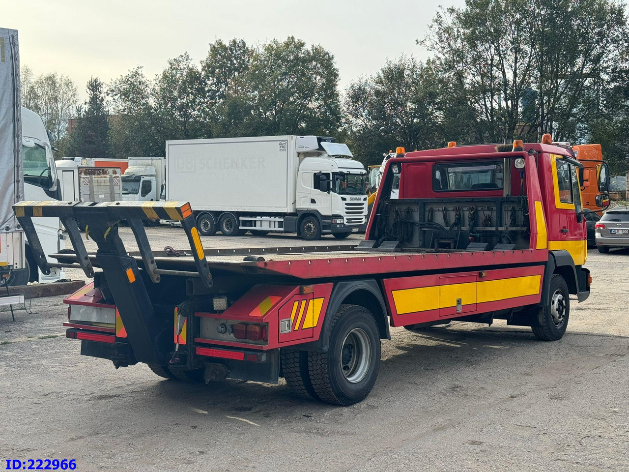 MAN 12.224 - سيارة السحب للتصليح: صور 4 MAN 12.224 - سيارة السحب للتصليح: صور 4