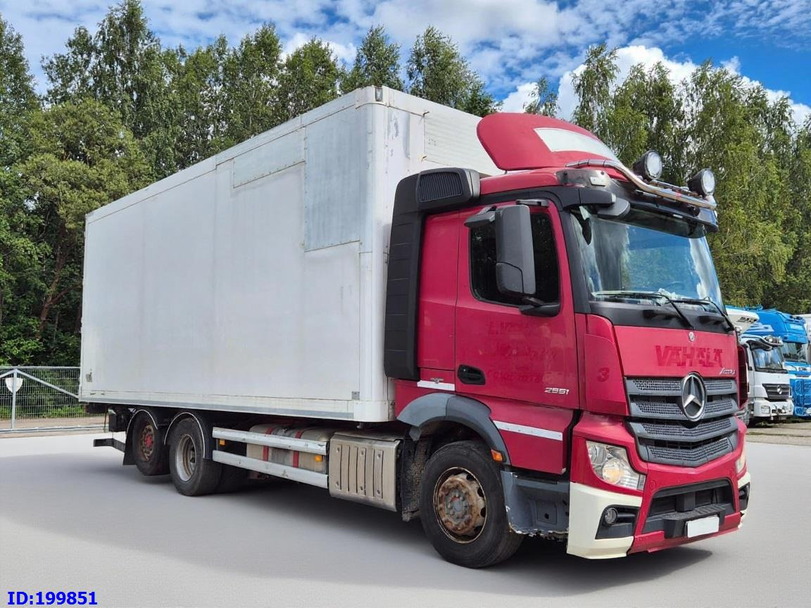 MERCEDES-BENZ Actros 2551 6x2 Euro5 - بصندوق مغلق شاحنة: صور 2 MERCEDES-BENZ Actros 2551 6x2 Euro5 - بصندوق مغلق شاحنة: صور 2