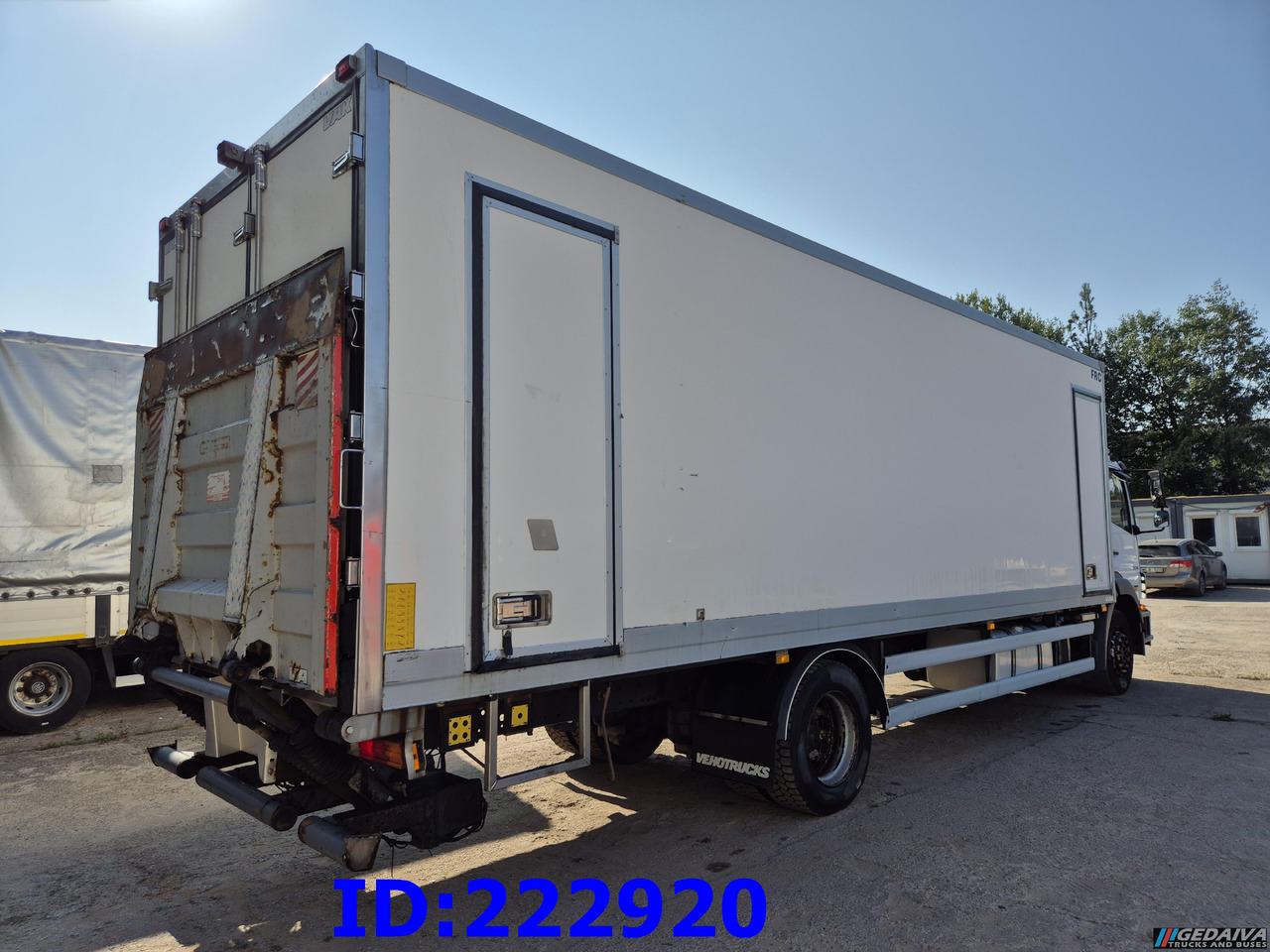 MERCEDES-BENZ Axor 1829 Manual + Tail lift - مبردة شاحنة: صور 5 MERCEDES-BENZ Axor 1829 Manual + Tail lift - مبردة شاحنة: صور 5