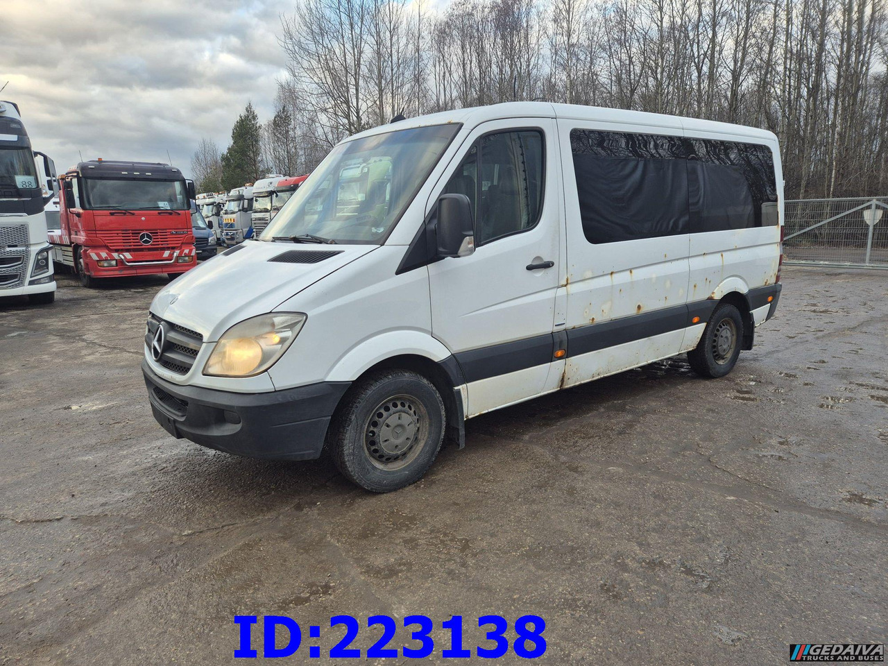 MERCEDES-BENZ Sprinter 213 - Euro5 - سياحية حافلة: صور 4 MERCEDES-BENZ Sprinter 213 - Euro5 - سياحية حافلة: صور 4
