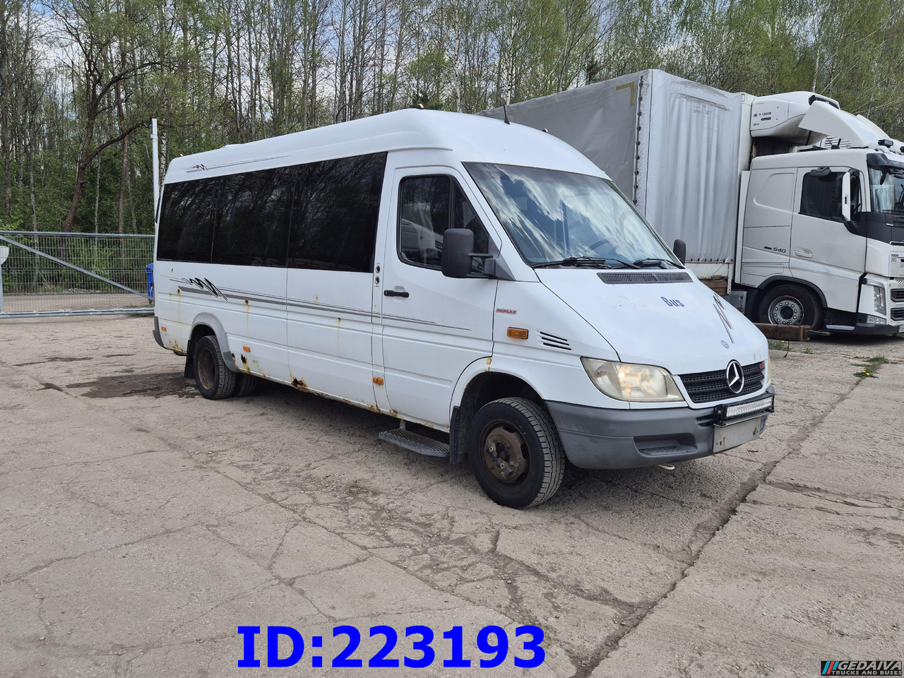 MERCEDES-BENZ Sprinter 416 VIP AC 17-seater - سياحية حافلة: صور 4 MERCEDES-BENZ Sprinter 416 VIP AC 17-seater - سياحية حافلة: صور 4