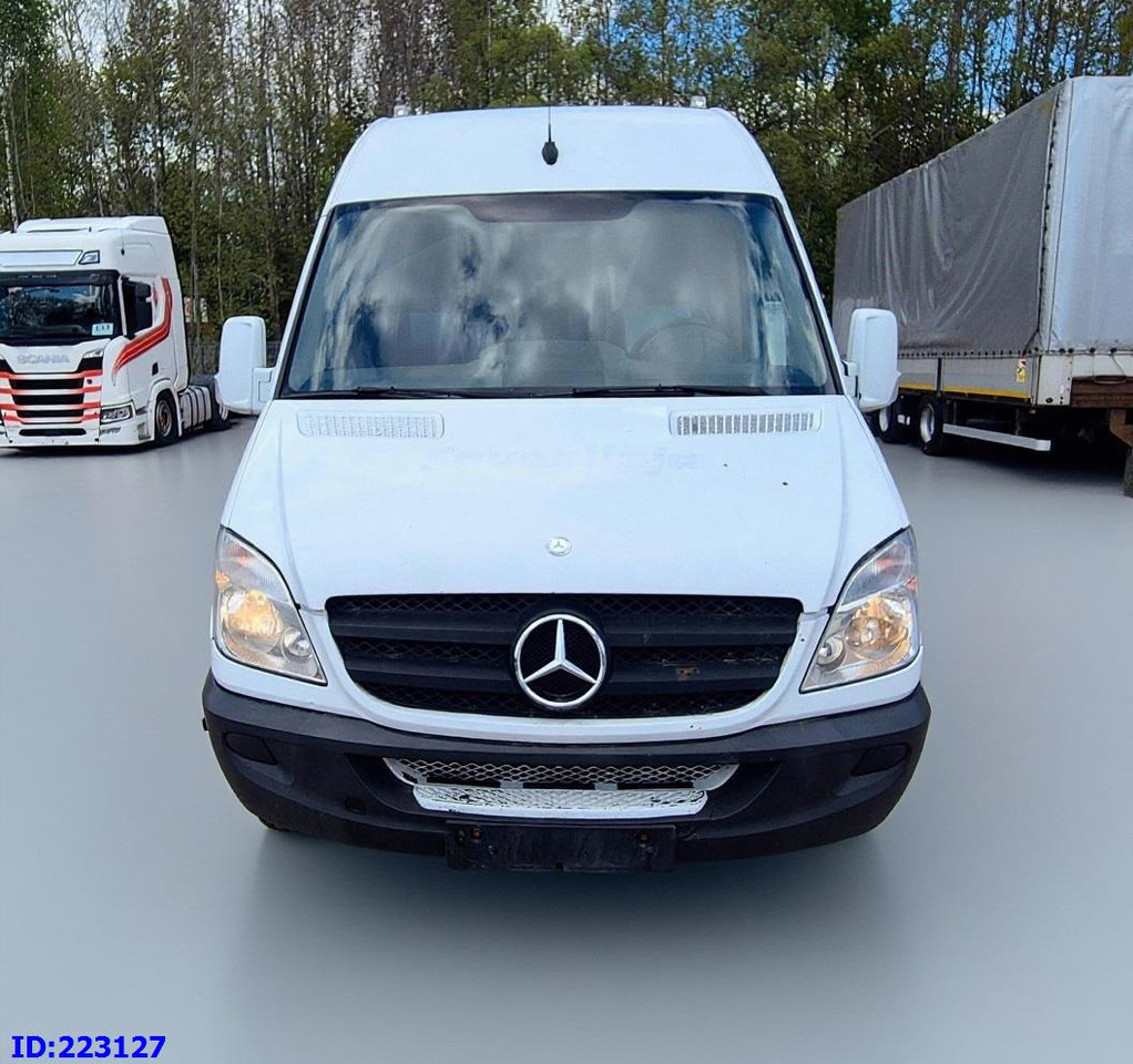 MERCEDES-BENZ Sprinter 518 - VIP -19 Seater - حافلة صغيرة, ميكروباص: صور 2 MERCEDES-BENZ Sprinter 518 - VIP -19 Seater - حافلة صغيرة, ميكروباص: صور 2