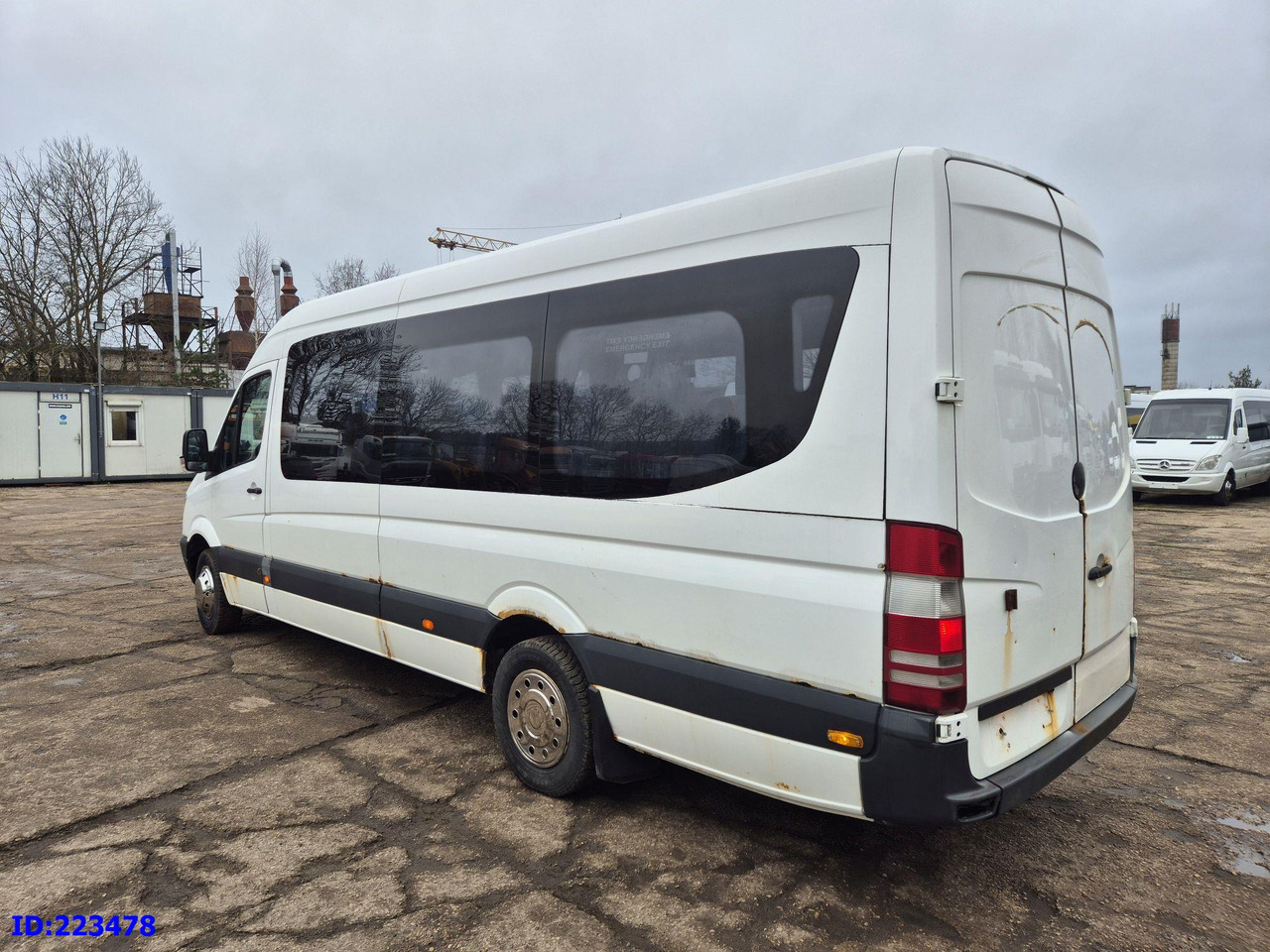 MERCEDES-BENZ Sprinter 518 - VIP - 20-seater - سياحية حافلة: صور 5 MERCEDES-BENZ Sprinter 518 - VIP - 20-seater - سياحية حافلة: صور 5