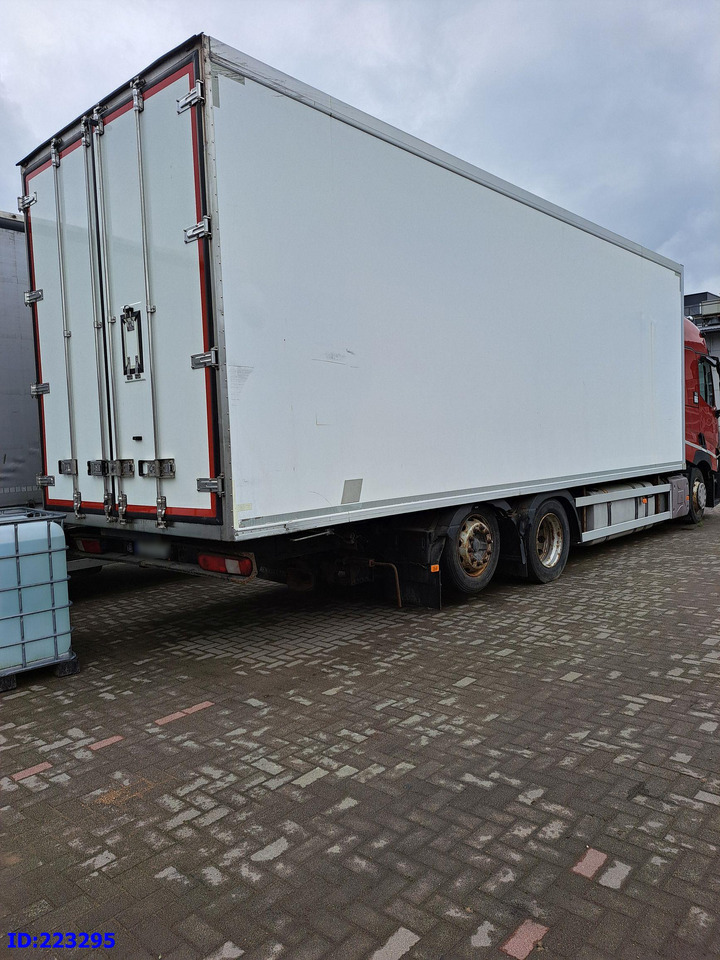 RENAULT T 6x2 Euro 6 Refrigerated + Carrier Supra - مبردة شاحنة: صور 5 RENAULT T 6x2 Euro 6 Refrigerated + Carrier Supra - مبردة شاحنة: صور 5