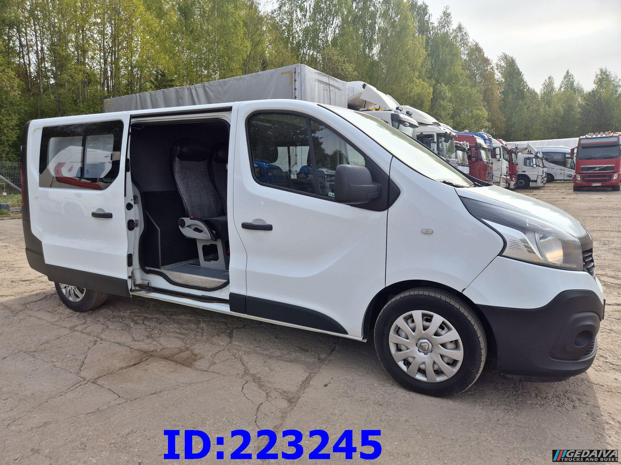RENAULT Trafic Euro6 - الشاحنات الصغيرة كابينة مزدوجة: صور 5 RENAULT Trafic Euro6 - الشاحنات الصغيرة كابينة مزدوجة: صور 5