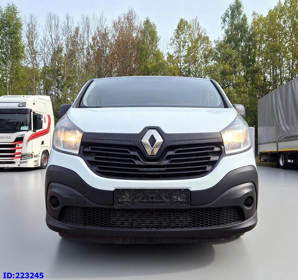 RENAULT Trafic Euro6 - الشاحنات الصغيرة كابينة مزدوجة: صور 2 RENAULT Trafic Euro6 - الشاحنات الصغيرة كابينة مزدوجة: صور 2