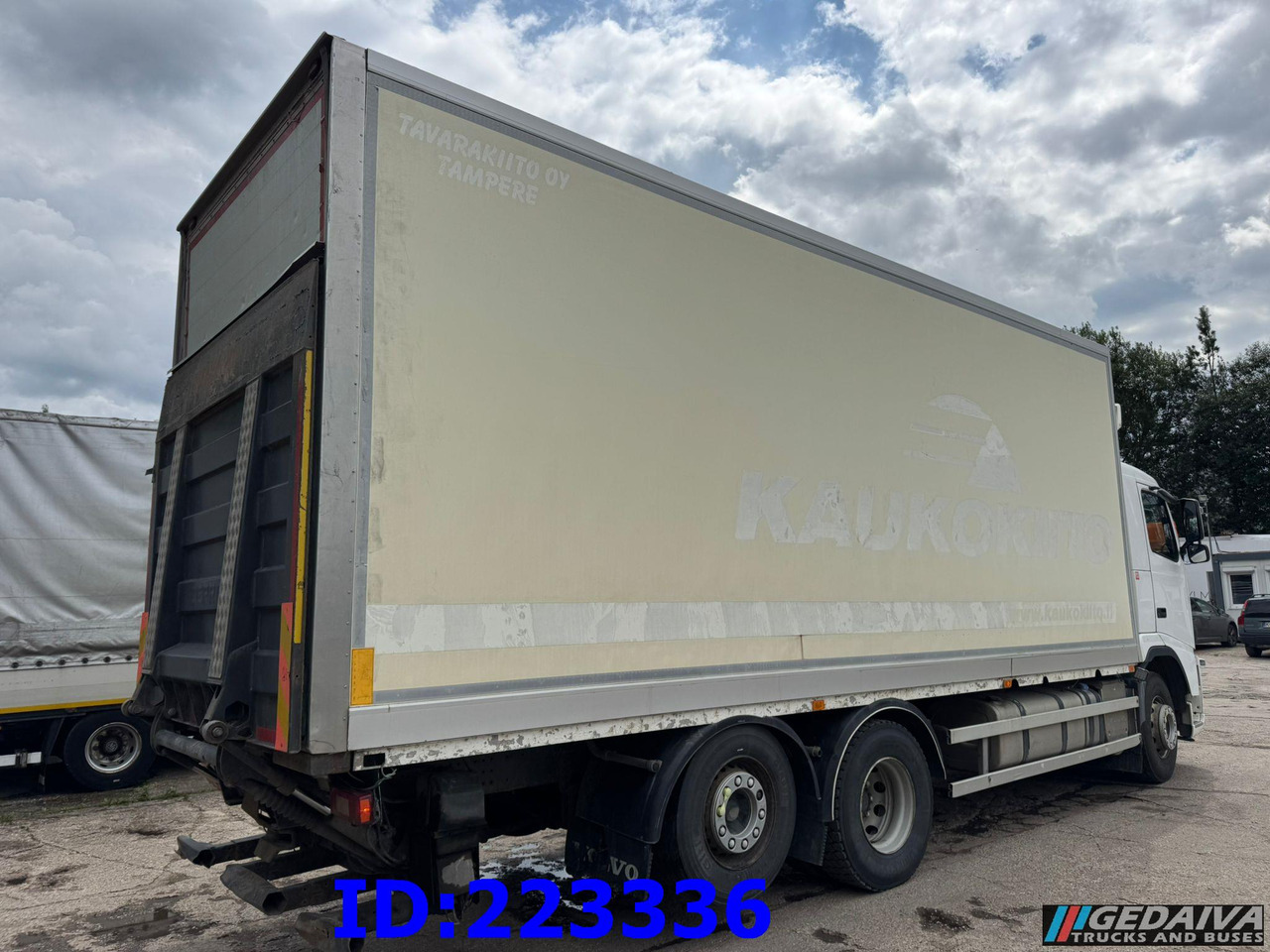 VOLVO FH13 460HP 6x2 OPEN SIDE BOX - بصندوق مغلق شاحنة: صور 5 VOLVO FH13 460HP 6x2 OPEN SIDE BOX - بصندوق مغلق شاحنة: صور 5