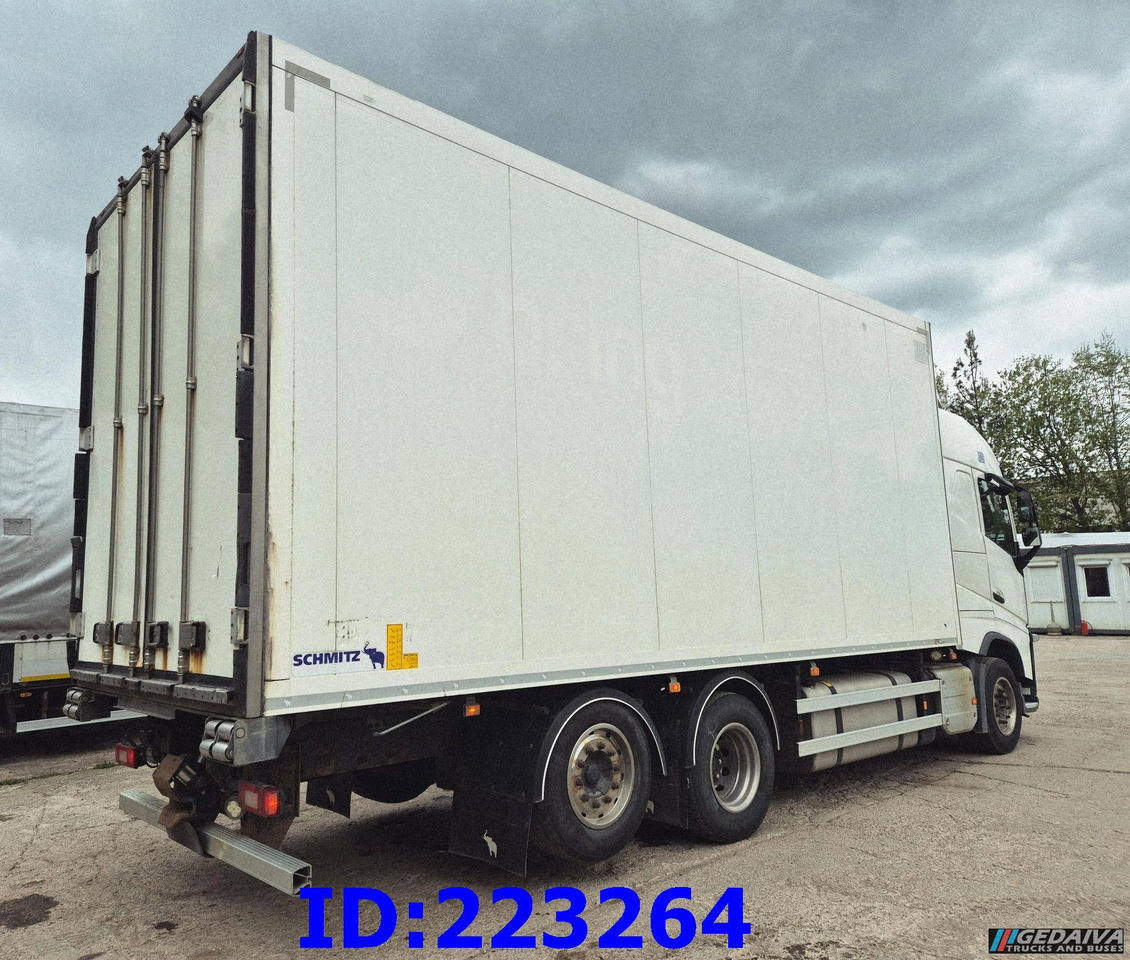 VOLVO FH13 460HP 6x2 Steering axle Euro6 - مبردة شاحنة: صور 5 VOLVO FH13 460HP 6x2 Steering axle Euro6 - مبردة شاحنة: صور 5
