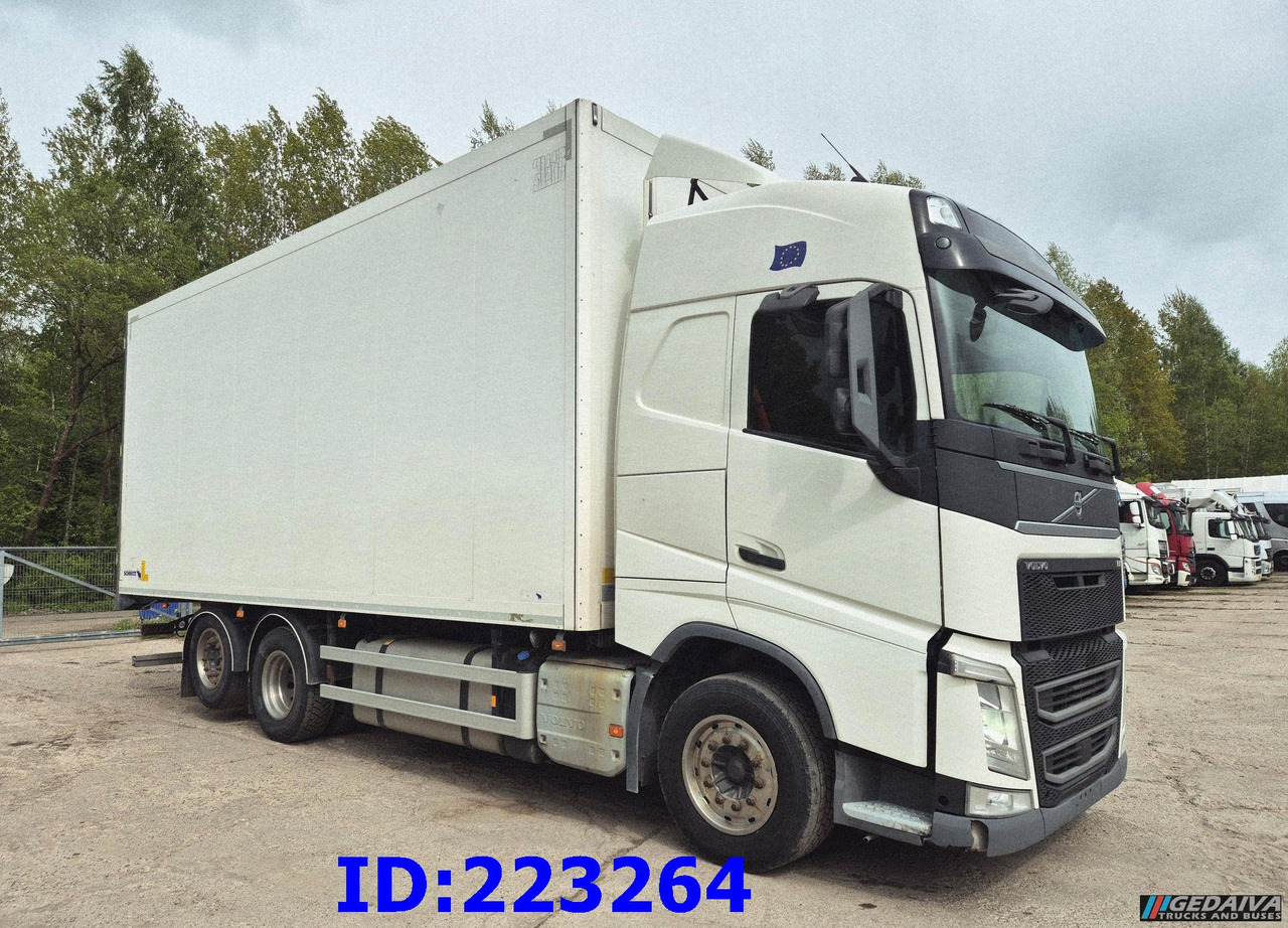 VOLVO FH13 460HP 6x2 Steering axle Euro6 - مبردة شاحنة: صور 4 VOLVO FH13 460HP 6x2 Steering axle Euro6 - مبردة شاحنة: صور 4