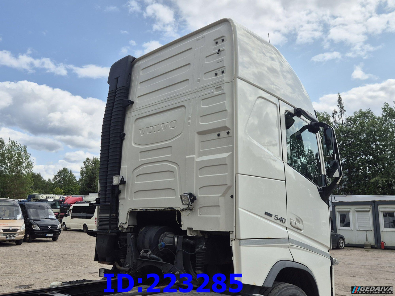 VOLVO FH13 540HP 6x2 (10 tyre) Euro6 - الشاسيه شاحنة: صور 5 VOLVO FH13 540HP 6x2 (10 tyre) Euro6 - الشاسيه شاحنة: صور 5