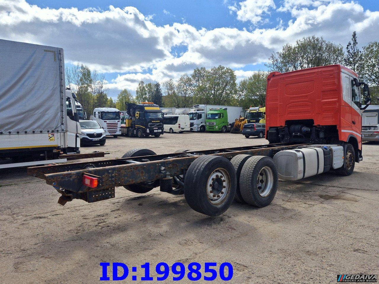 VOLVO FH13 540HP 6x2 Euro6 - الشاسيه شاحنة: صور 5 VOLVO FH13 540HP 6x2 Euro6 - الشاسيه شاحنة: صور 5