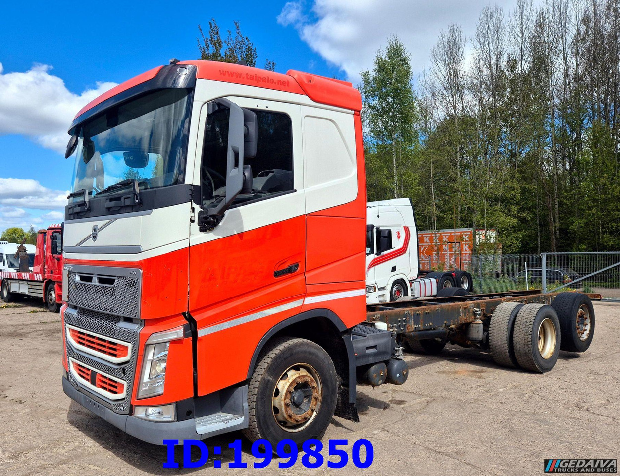 VOLVO FH13 540HP 6x2 Euro6 - الشاسيه شاحنة: صور 1 VOLVO FH13 540HP 6x2 Euro6 - الشاسيه شاحنة: صور 1