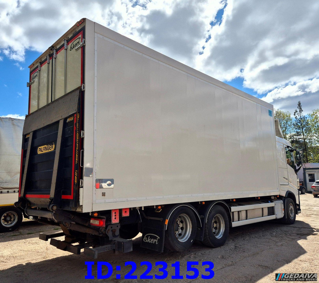 VOLVO FH13 540HP 6x2 FRC Thermoking - مبردة شاحنة: صور 5 VOLVO FH13 540HP 6x2 FRC Thermoking - مبردة شاحنة: صور 5