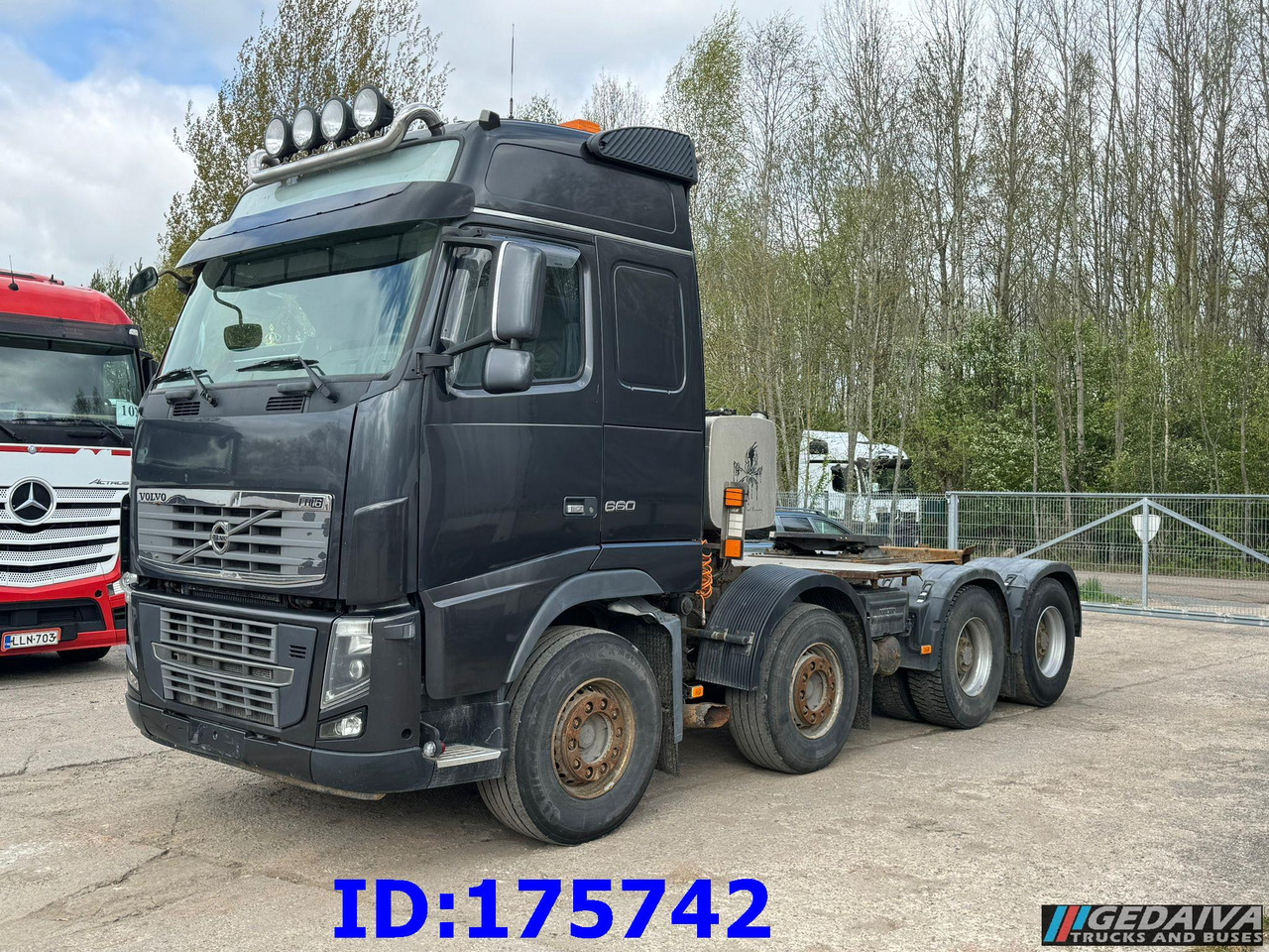 شاحنة جرار VOLVO FH16  660HP  8x4: صور 1
