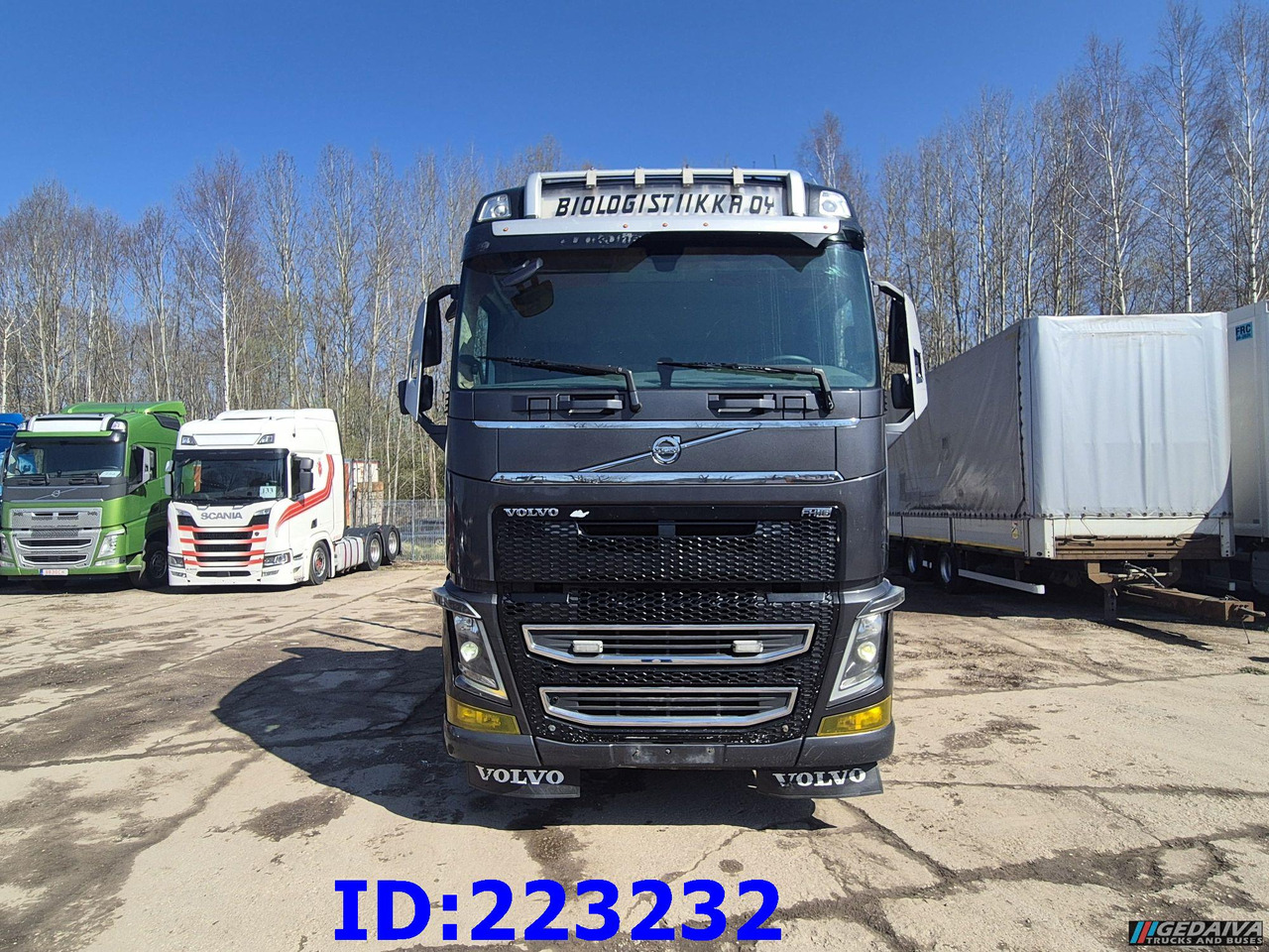 VOLVO FH16 700HP 8X4 Big Axles - شاحنة قطع الأشجار: صور 2 VOLVO FH16 700HP 8X4 Big Axles - شاحنة قطع الأشجار: صور 2
