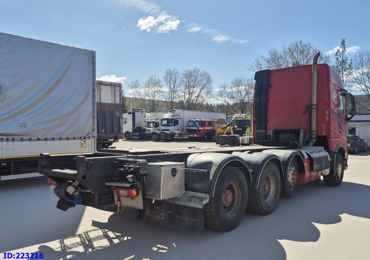 VOLVO FH16 700HP 8X4 Big axle - الشاسيه شاحنة: صور 5 VOLVO FH16 700HP 8X4 Big axle - الشاسيه شاحنة: صور 5