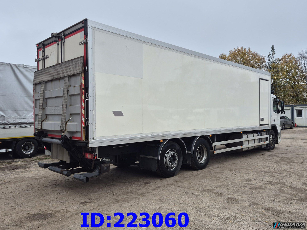 VOLVO FM 410HP - 6X2 - Euro5 -Steering axle - مبردة شاحنة: صور 5 VOLVO FM 410HP - 6X2 - Euro5 -Steering axle - مبردة شاحنة: صور 5